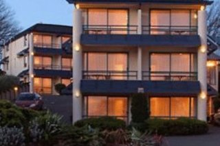 Baywater Motor Inn