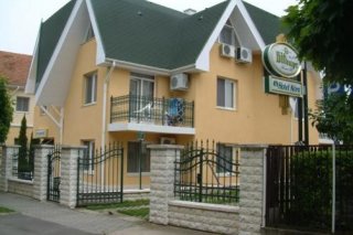 Hotel Nóra