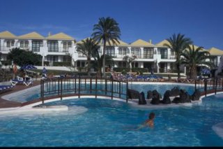 Club Las Olas I & II