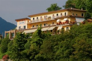 Village Hotel Lucia
