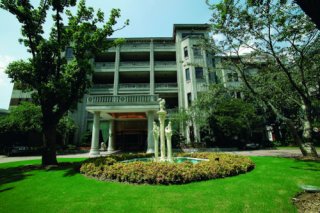 Donghu Hotel
