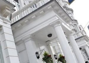 Park International Hotel