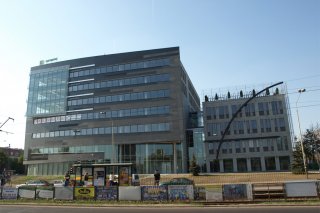 Forum 76 Business Center