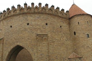 Barbakan i Mury Obronne Starego Miasta