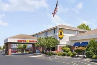 Super 8 South