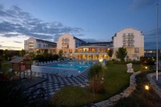 The Monarch Hotel