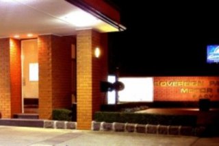 Sovereign Park Motor Inn