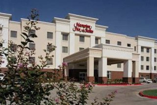 Hampton Inn & Suites