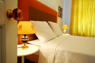 Crystal Suites Old Town