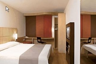 Hotel Ibis  Salmiya