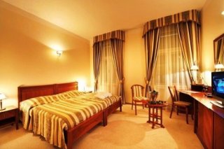 Amigo Hotel