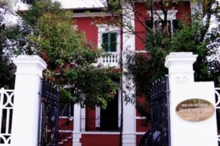 Villa Leaning Tower