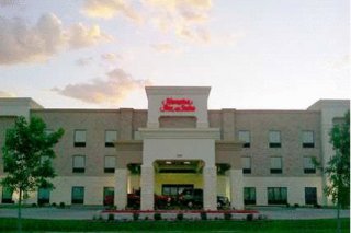 Hampton Inn & Suites