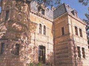 Logis Relais Saint Roch Rest. La Petite Maison