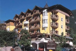 Alexander Hotel