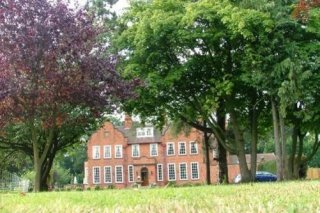 The Redhouse Country Hotel & Restaurant