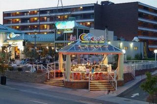 Holiday Inn -By the Falls