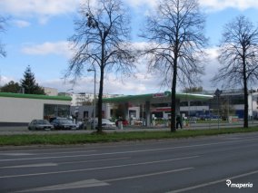 Stacja paliw-Bliska