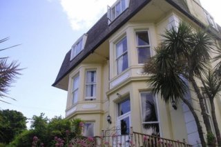 Elmington Hotel