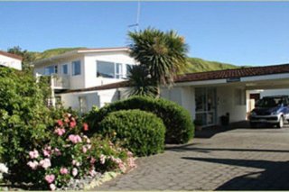 Wainui Beach Motel
