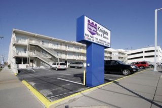 Knights Inn & Suites