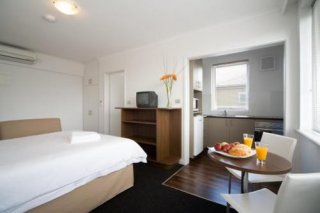 Easystay Serviced Apartments