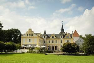 Schloss und Gut