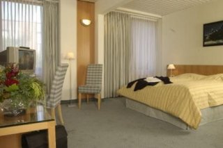 GHOTEL hotel & living