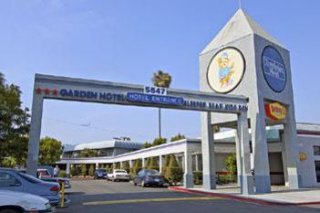 Travelodge Hotel at LAX