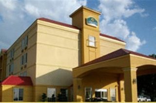 La Quinta Inn & Suites