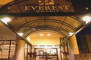 Everest  Hotel