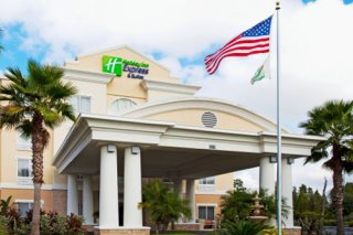 Holiday Inn Express and Suites  I-75 at Bruce B. Downs