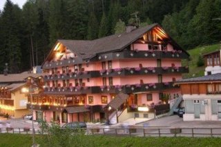 Luna Wellness Hotel