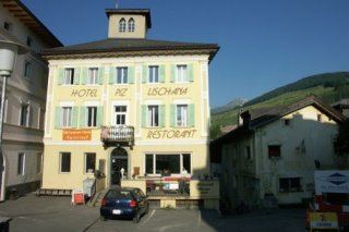 Swissroof Backpacker Hotel