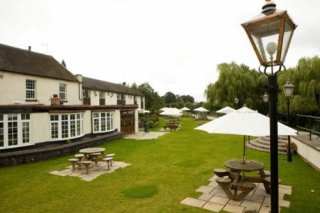 Riverside Hotel