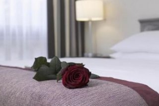 Best Western Queens Hotel  City West
