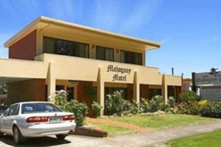 Mahogany Motel