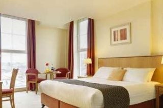 Maldron Hotel