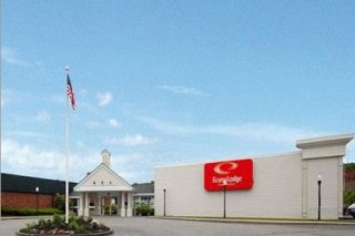 Econo Lodge Inn & Suites