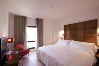 Tryp