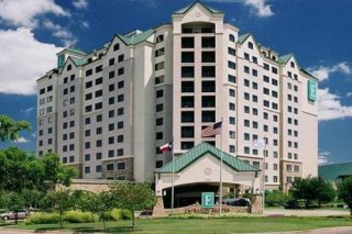 Embassy Suites Dallas-DFW Airport North Outdoor World