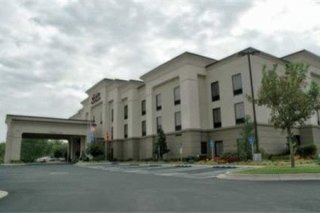Hampton Inn & Suites