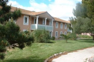 Arcadius Le Petit Hotel