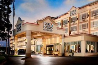 Four Points by Sheraton Toronto Lakeshore