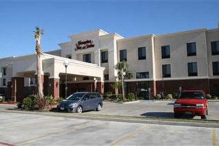 Hampton Inn & Suites