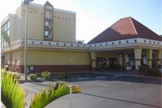 Baymont Inn & Suites