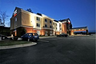 Fairfield Inn and Suites by Marriott