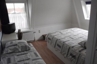 Hotel-Pension-B&B "De Twee Hondjes"