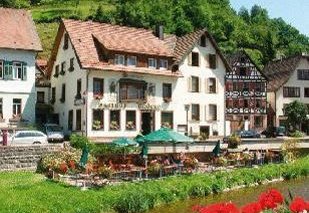 Zur alten Brücke