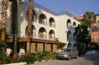 Yaka Hotel